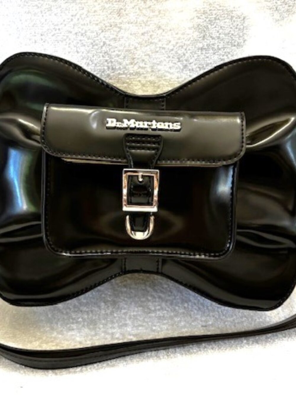 Dr Martens Bow handbag in vegan Black Oxford Rub with adjustable strap NWT